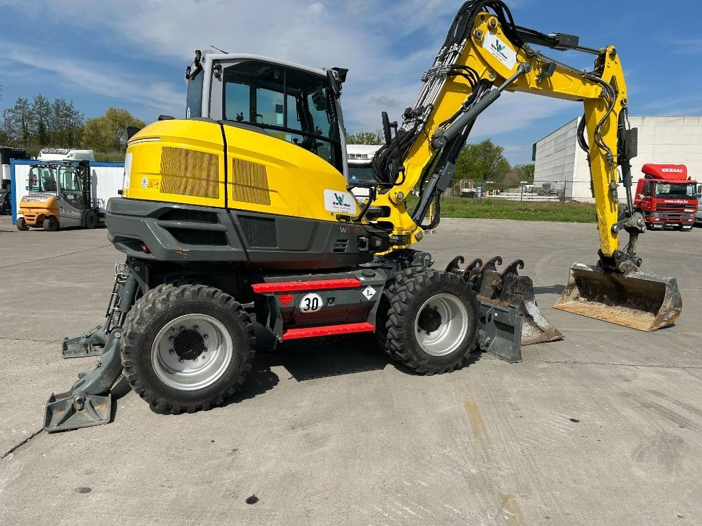 Wacker Neuson EW 100 - حفارة على عجلات: صور 5 Wacker Neuson EW 100 - حفارة على عجلات: صور 5