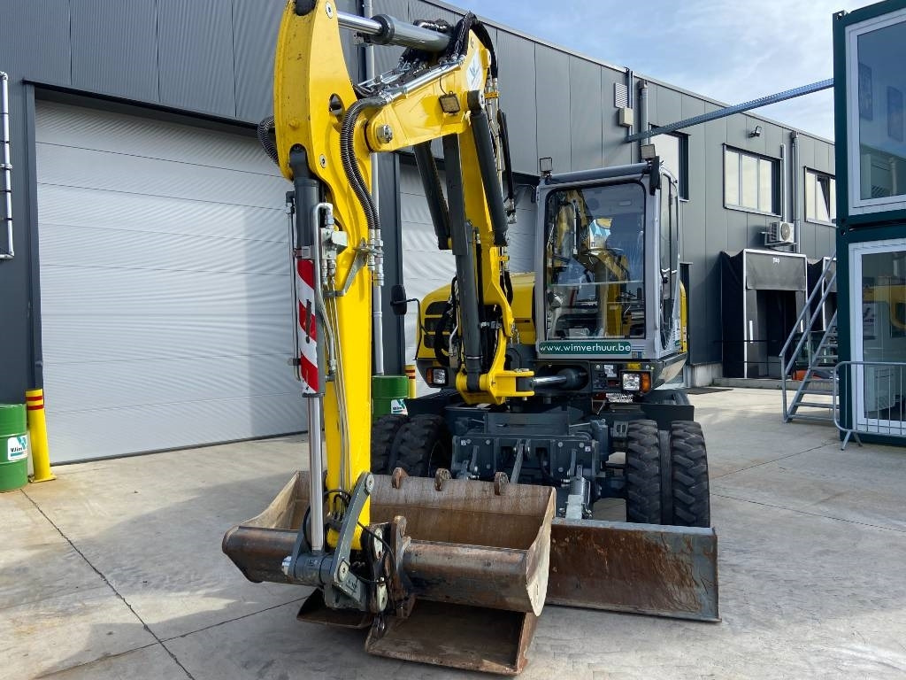 Wacker Neuson EW 100 - حفارة على عجلات: صور 2 Wacker Neuson EW 100 - حفارة على عجلات: صور 2