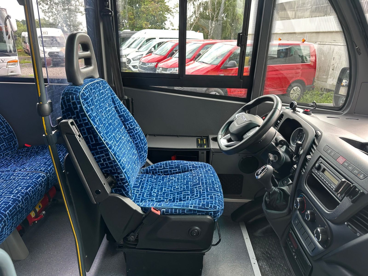Iveco Rapido 70C18 (wenig Km*7.2t*33 Sitze) Rosero - حافلة صغيرة, ميكروباص: صور 4 Iveco Rapido 70C18 (wenig Km*7.2t*33 Sitze) Rosero - حافلة صغيرة, ميكروباص: صور 4