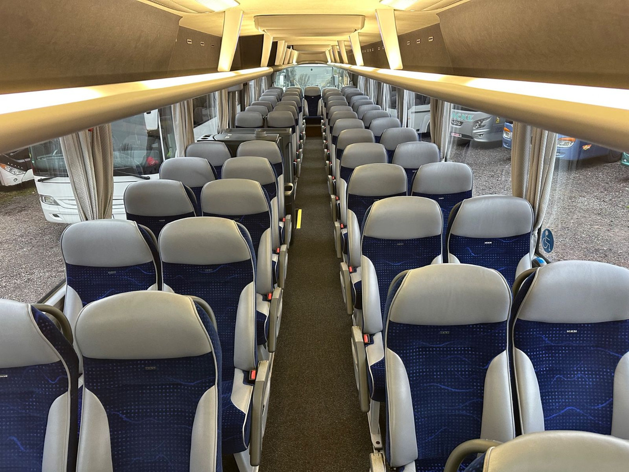 سياحية حافلة MAN R08 Lions Coach L (wenig Km*Behinderten gerecht) MAN R08 Lions Coach L (wenig Km*Behinderten gerecht): صور 16 سياحية حافلة MAN R08 Lions Coach L (wenig Km*Behinderten gerecht) MAN R08 Lions Coach L (wenig Km*Behinderten gerecht): صور 16