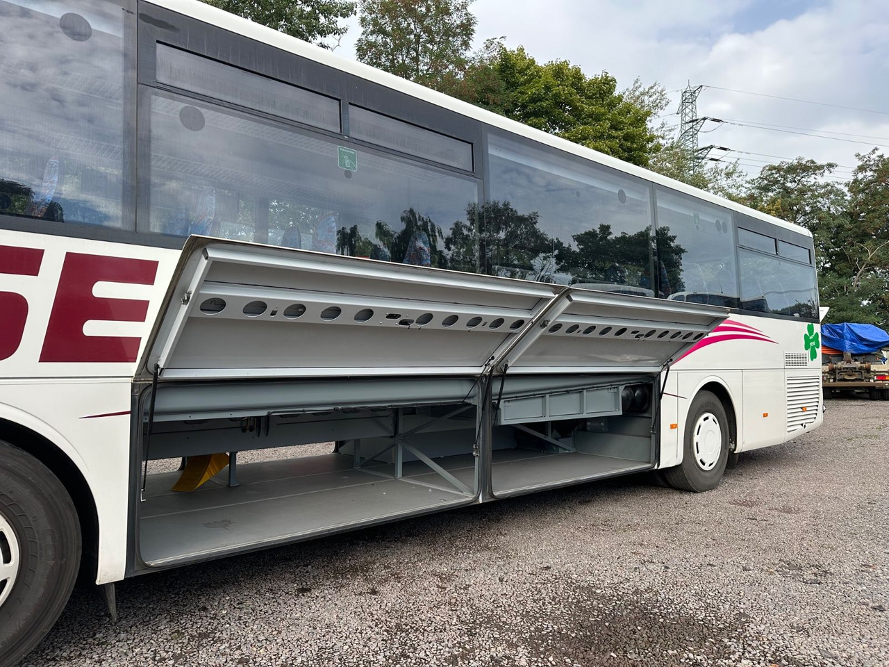 Mercedes-Benz O560 Intouro (EEV*Schalt) - باص النقل بين المدن: صور 5 Mercedes-Benz O560 Intouro (EEV*Schalt) - باص النقل بين المدن: صور 5