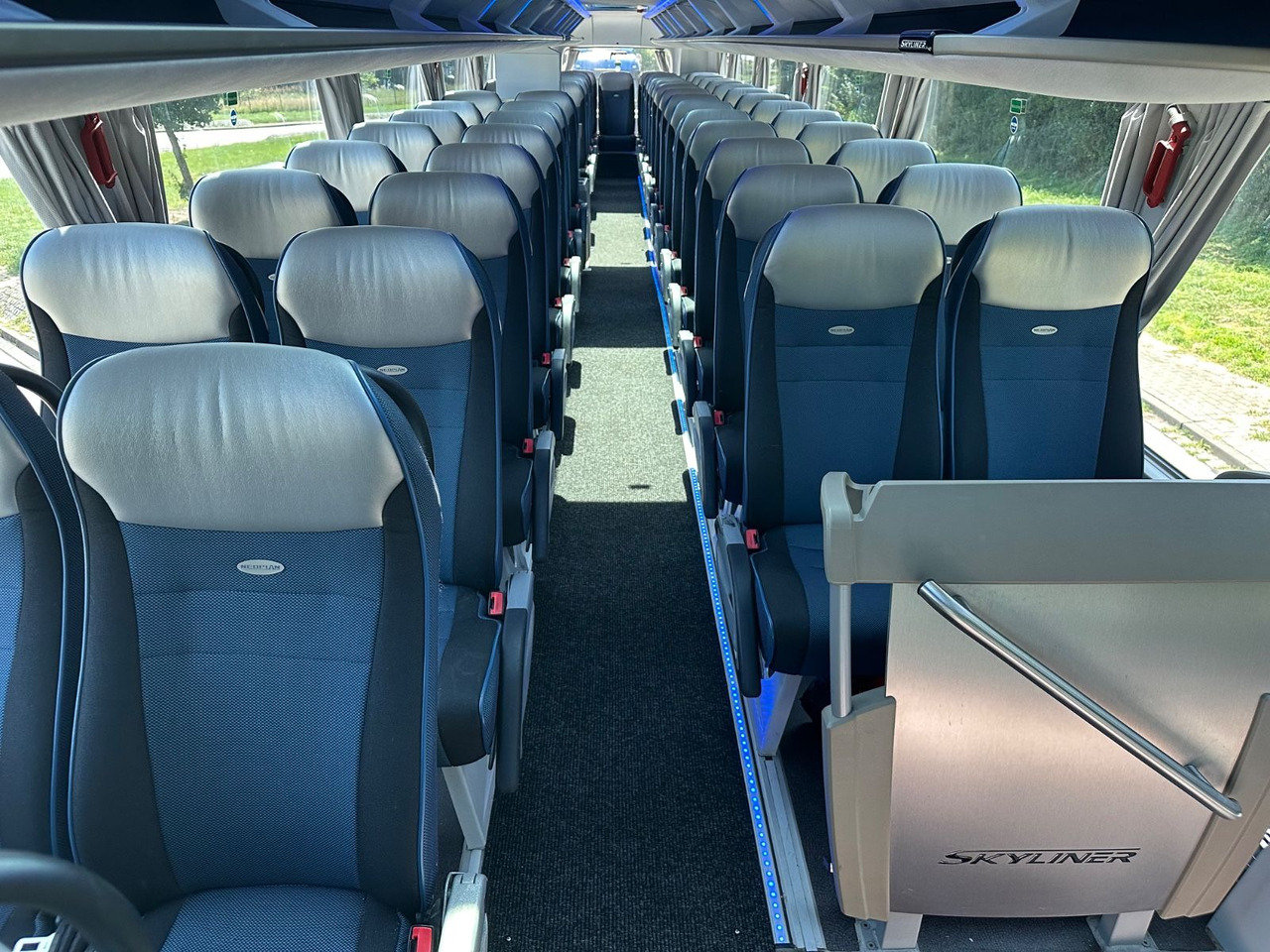 Neoplan P06 Skyliner L (83 Sitze*TOP*Motor Neu*Panorama) - حافلة ذات طابقين: صور 5 Neoplan P06 Skyliner L (83 Sitze*TOP*Motor Neu*Panorama) - حافلة ذات طابقين: صور 5