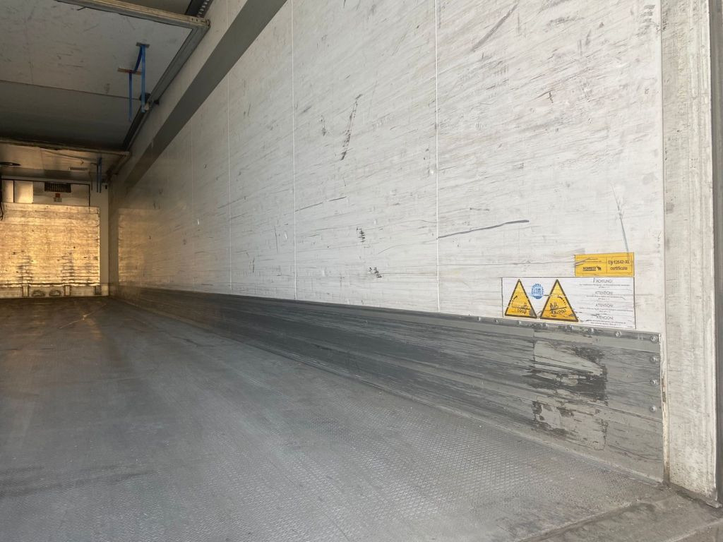 Schmitz Cargobull ThermoKing SKO 24/L FP-45 SLXi 300 Cool - مبردة نصف مقطورة: صور 5 Schmitz Cargobull ThermoKing SKO 24/L FP-45 SLXi 300 Cool - مبردة نصف مقطورة: صور 5